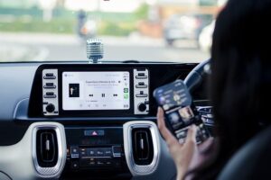car-7997431_640